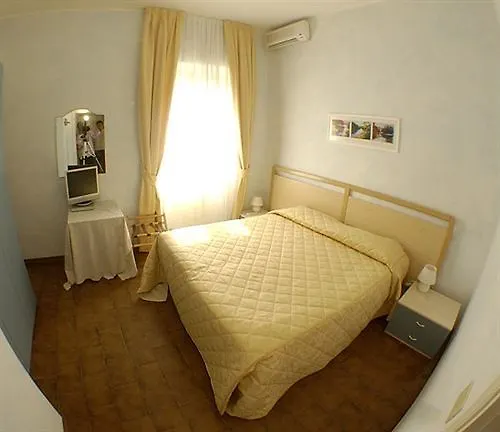 ***  Arianna Hotel Marina di Pietrasanta Italia